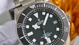Highly customized Tudor Pelagos
M25600TN-0001 Automatic Titanium